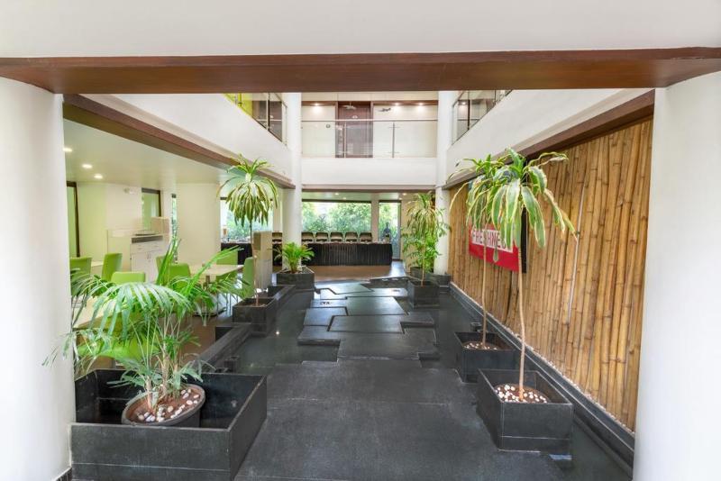 Hotel Mint Montvert Baner Poona Buitenkant foto